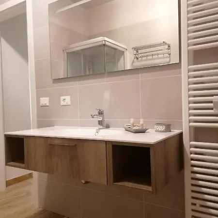 Italaforesteria Lavone